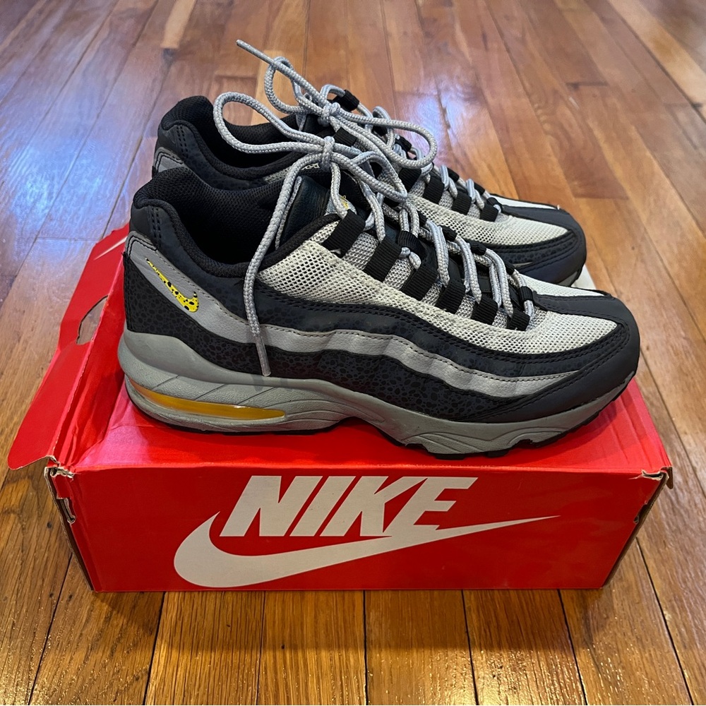 Nike Black and Gray Air Max 95 Sneakers